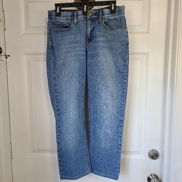 (1468) Levi Strauss Woman's Perfect Waist  525 Blue Jeans, Size: 8M Color: Blue - Picture 2 of 15
